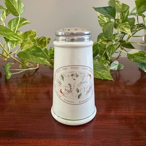 Vintage Porcelain Spice Shaker - Port-Style Enterprises Inc