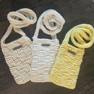 Szydełkowane lub dziergane etui na telefony komórkowe w różnych rozmiarach, wzorach i kolorach - JadicuteCrochet