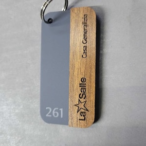 Custom Engraved Wooden Hotel Keychain: Personalized Room Key Tag