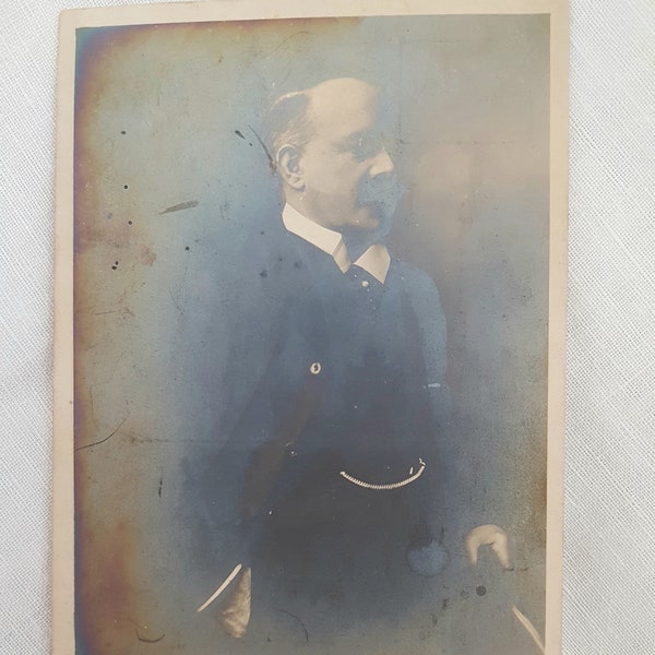 Antique photograph, British english, victorian gentleman, edwardian man's costume