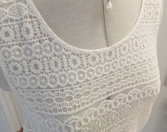 Lace tank, beige button back tops, sporty back, mother of pearl buttons