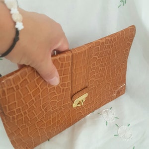 Vintage faux alligator clutch, large envelope bag, tan alligator purse, crocodile handbag