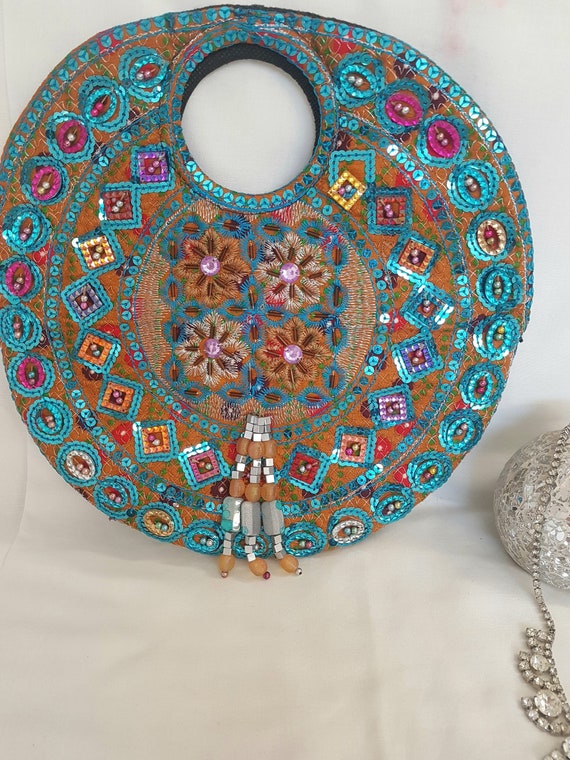 Round embroidered bags, artsy bohemian, THE ultima