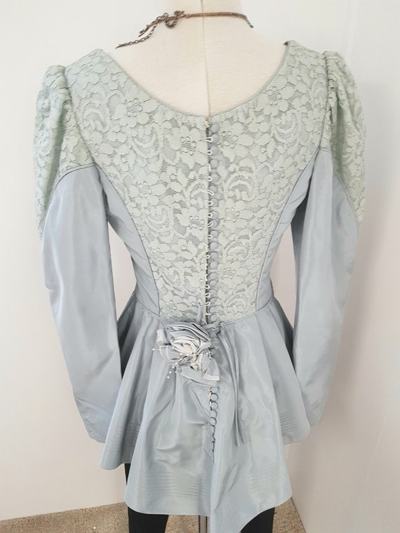 Edwardian style blouse, bridgerton 80s does victor
