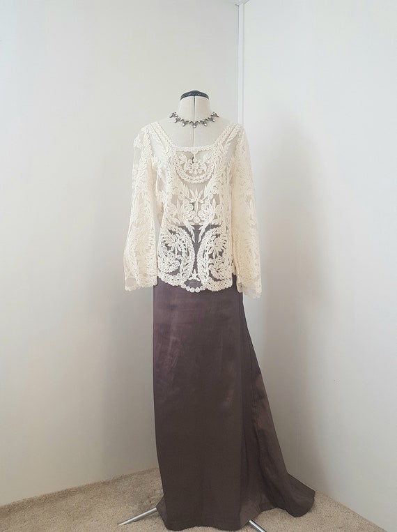 all lace beige blouse, SHOWSTOPPING 90s does victo