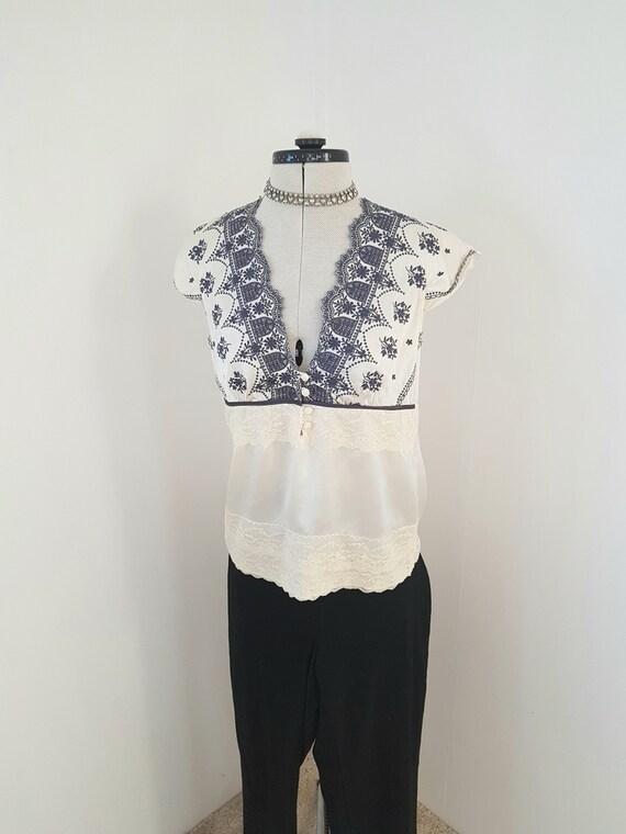 edwardian look top, 100% silk, SHOW STOPPING embro