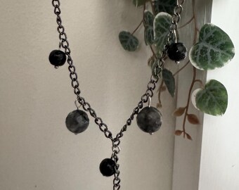 Personalisierte Perlenkette, Chandelier Halskette, kleines Accessoire