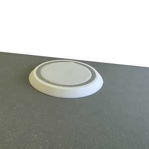 Flush-mounted MagSafe mount