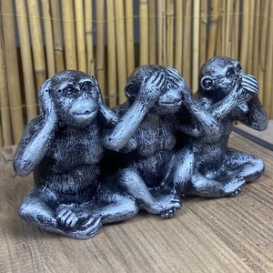 Figura de los Tres Monos Sabios: Escultura de polvo de mármol de poliéster (19 cm)