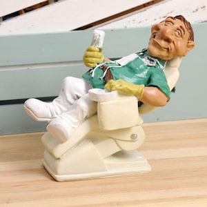Dentist Figurine, Handcrafted Dentist Statue, Perfect Gift for Dentist, Dentist Performing an Extraction on Patient Gift, Statue of Dentist