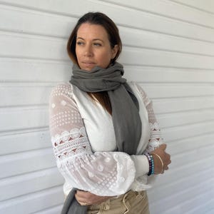 Pashmina Shawl Grey- Authentic Chyangra Pashmina Shawl Handcrafted Luxury from Nepal