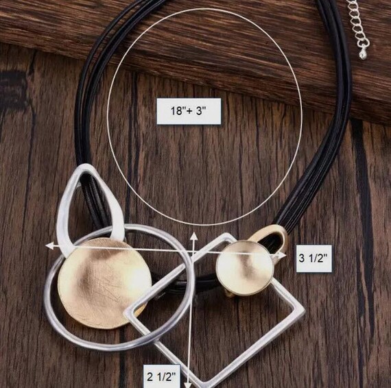 NECKLACE Geometric Circular Rectangle Necklace - image 3
