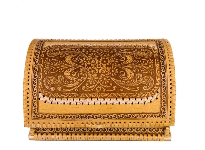 ArtgalleryNC Birch Bark Bread Box