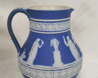 Antik Wedgwood blå Jasperware gräddkanna – ca 1891–1907 – England – Klassisk relief