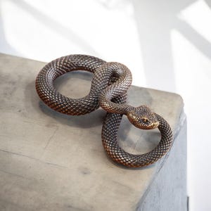 Antique Brass Snake Keychain Pendant - Coil Ghost Snake Key Ring - Vintage Animal Gift, Craft Handle - Unique Snake Lover Accessory