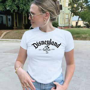Vintage Disneyland Est 1955 Baby Tee,Disney Trip Shirt,Disney Matching Trip Croptop Girly aesthetic baby tee,Disneyland Y2K,Retro Disney Tee