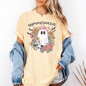 Comfort Colors® Halloween Summer Shirt, Floral Ghost Shirt, Summerween, Halloween Tshirts, Spooky Season, Halloween Outfits Women,Flower Tee