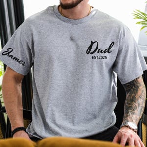 Personalized Dad Est Year T-shirt,Custom Children Names on Sleeve Shirt,Gift for Dad Shirt,Father&#39;s Day Gift,New Papa,Christmas Gift For Dad