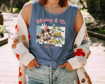 Disney Tank Top Disney Mickey & Co Est. 1928 Koszulka bez rękawów Disneyland Disneyworld Mickey i przyjaciele Dopasowane koszulki bez rękawów Disney Family Trip