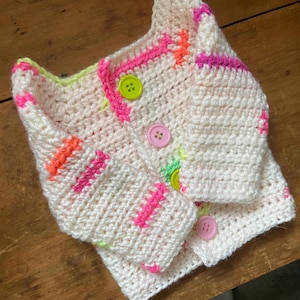 Newborn-3Months Crocheted Cardigan/Baby Shower Gift/Baby Sweater/Newborn Cardigan