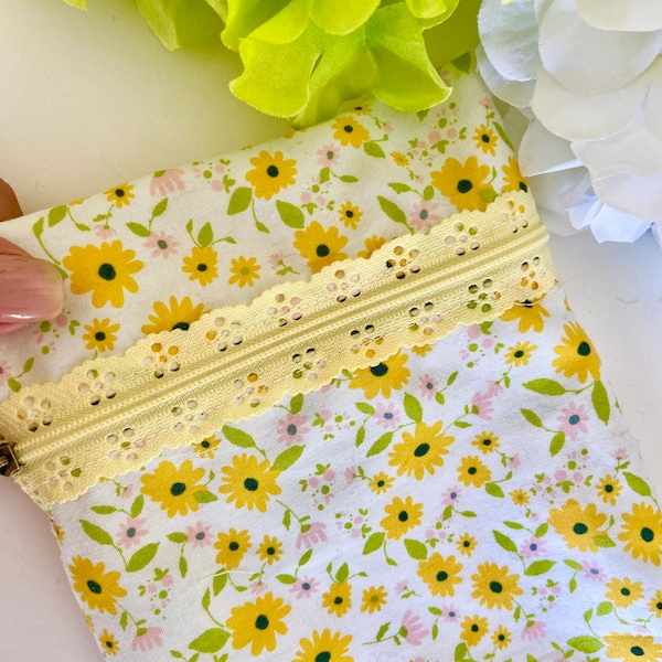 Lacey Floral Pouch/Accessory Bag/Little Zip Bag
