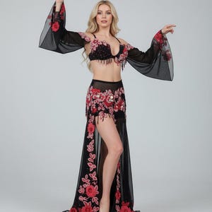 Traje de danza del vientre floral rojo y negro con cristales: Vestido de fantasía de diosa, vestido de vedette para espectáculos