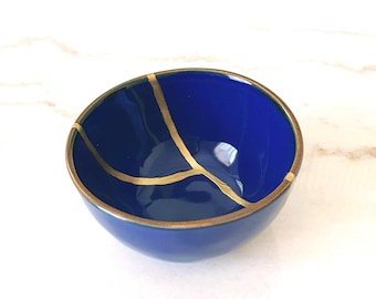 Deep Blue Ceramic Bowl 11 cm, Meaningful Gift, Symbol of Imperfection and Transformation