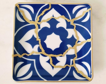 Blue Geometric Ceramic Bowl 11 cm, Meaningful Gift, Symbol of Imperfection and Transformation, Decorative Tile Style Bowl