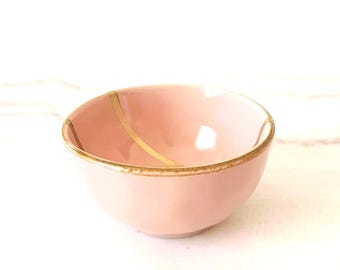 Pink Ceramic Bowl 11 cm, Blush Pink, Meaningful Gift, Symbol of Imperfection and Healing