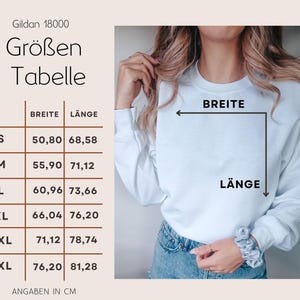 May include: A white long-sleeve sweatshirt with a size chart in German. The chart lists measurements in centimeters for sizes S through 3XL. The sweatshirt is being modeled, with the measurements labeled as "BREITE" (width) and "L&Auml;NGE" (length).