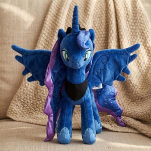 Prinsessan Luna plyschleksak, My Little Pony Vänskap är magisk plysch, MLP Alicorn gosedjur, Blåvingad ponnydocka, 32 cm MLP-present