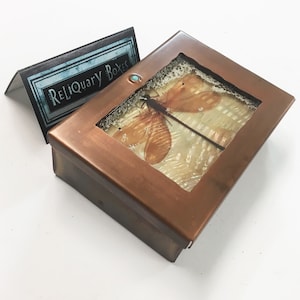 Dragonfly Reliquary Box - Dragonfly Memento Copper Box - Mystical Dragonfly and Pearl Keepsake Box - Memorial Dragonfly Container
