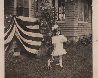 Found Photo "Patriotic Play" Original Vintage Snapshot