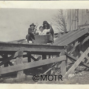 Vintage Photo Playing in the Cotton Basket Original Vernacular Snapshot