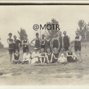1920&#39;s Family Day at the Beach New York Original  Vintage Photo