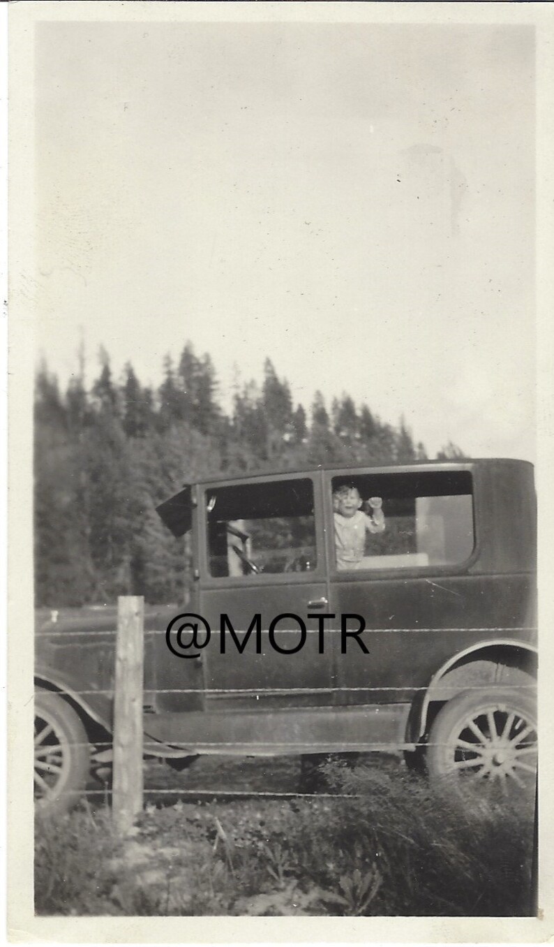 Somebody Forgot the Baby in the Car Original Vintage Photo Snapshot