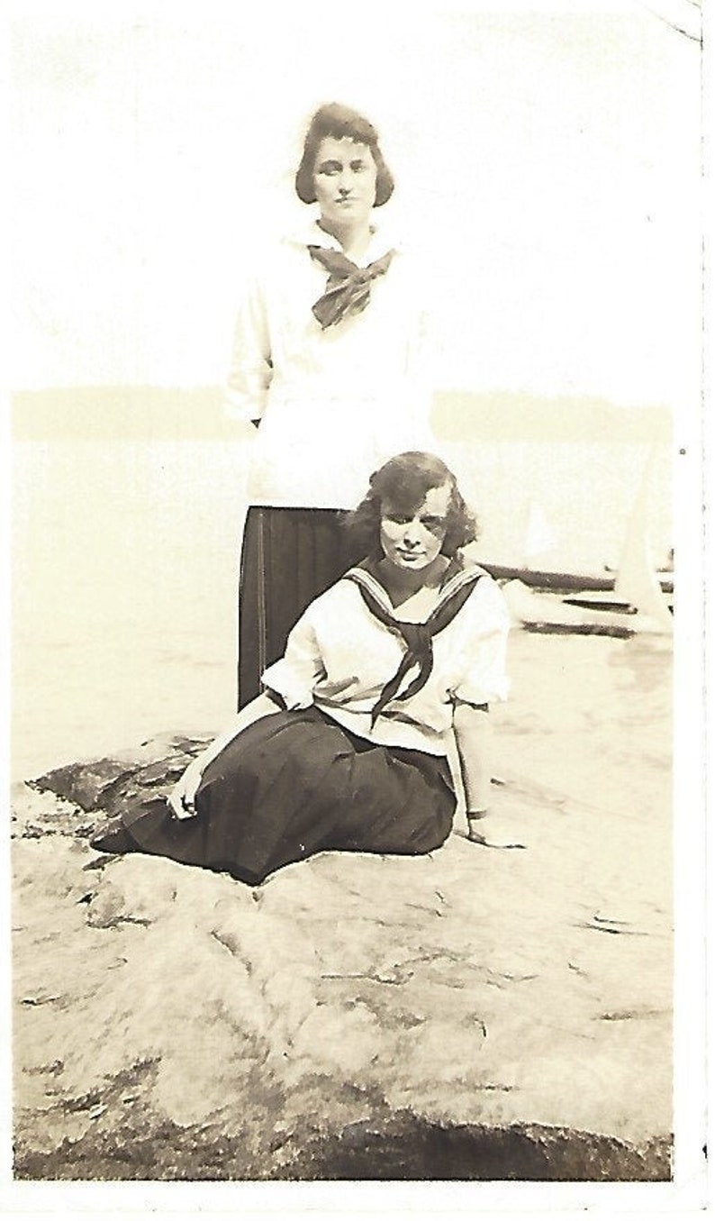 1920/'s Two Girls on a Rock Interstate Park Original Vintage Photo Snapshot