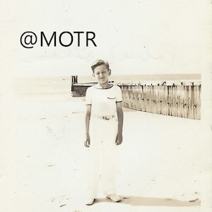 Found Photo Robert Thom Always Blends In Original Vernacular Snapshot