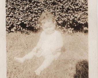 Vernacular Found Photo "Radioactive Baby" Original Snapshot