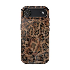 Leopard Print Tough Phone Case: Fierce Animal Design