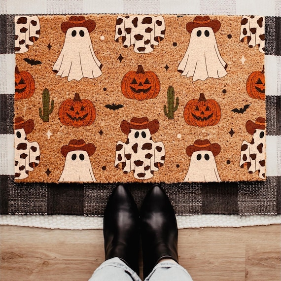 Cowboy Ghost Halloween Doormat, Western Pumpkin Ghost Mat, Cute Fall Front Porch Rug, Spooky Season Entry Mat, Funny Ghost Welcome Mat