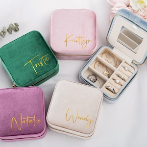 Personalized Name Jewelry Box,Custom Velvet Travel Case,Bridal Shower Gift,Bridesmaid Gift,Wedding Gift for Her,Mother&#39;s Day Gifts for Her