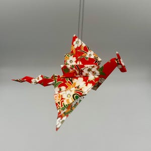 Origami Dragon Ornament – Symbol of Good Fortune, Power and Prosperity, Made with Washi Paper, Traditional Patterns, Auspicious Decorations