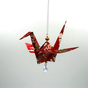 Origami Crane Ornament – Symbol of Peace and Good Fortune, Washi Paper, Traditional Patterns, Auspicious Wedding and Home Decorations
