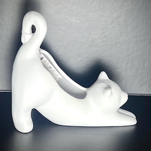 White Stretching Cat Planters Pot