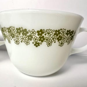 Vintage PYREX Milk Glass Crazy Daisy Spring Blossom Mug (Set of 2)
