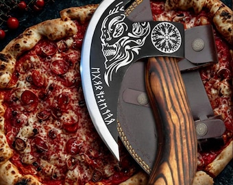 Ręcznie kuta siekiera wikingów do pizzy, brodata siekiera z wytrawioną czaszką i pochwą
