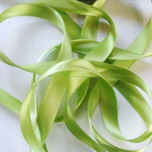 vintage 1930's-40's Français Ruban de satin double face 11/16 pouces Apple Green