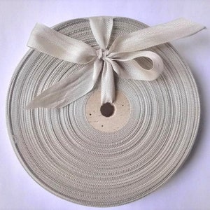 Ruban tissé français vintage des années 30 et 40 - Stock de modistes - 5/8 pouces gris nuage