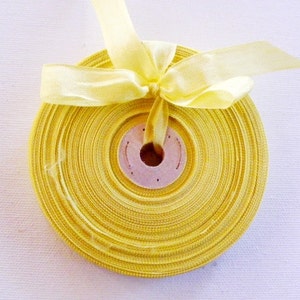 Ruban tissé français vintage des années 30 et 40 - stock de modistes - magnifique jaune citron 5/8 pouces